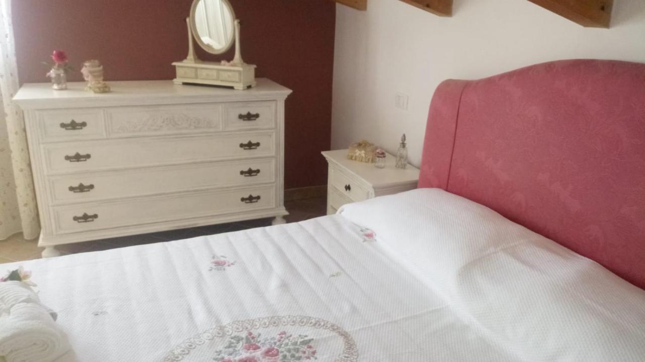 Il Cielo In Una Stanza Hotel จูเลียโนวา ภายนอก รูปภาพ